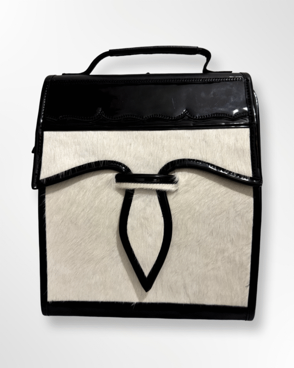 Morral tipo carriel tradicional negro prehormado en cuero Big Bag